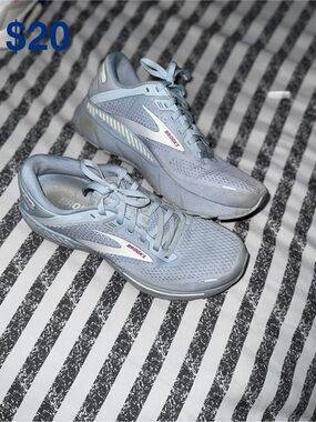 Brooks Light Blue Women's/Unisex Running Sneakers